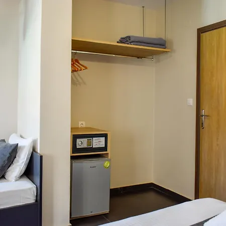 Entelia 3*