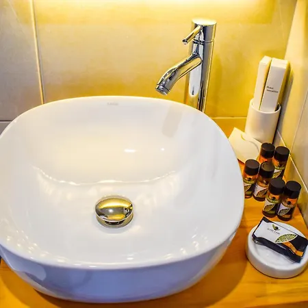 Entelia Hotel 3*