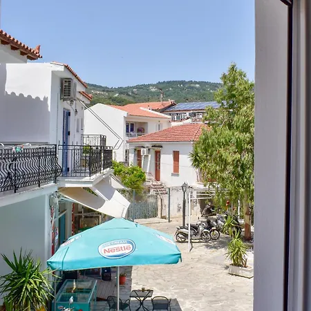 Entelia Hotel 3*